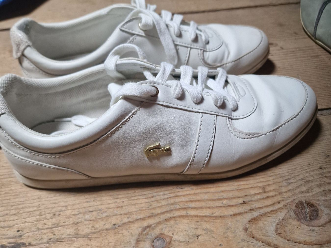 Lacoste Scarpe da donna: Lacoste Sneaker Damen G 39.5 weiss – Usato da Oberuzwil venduto da ftaki 1