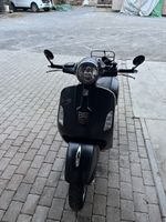Vespa GTS 300 Super Sport schwarz matt guter Zustand