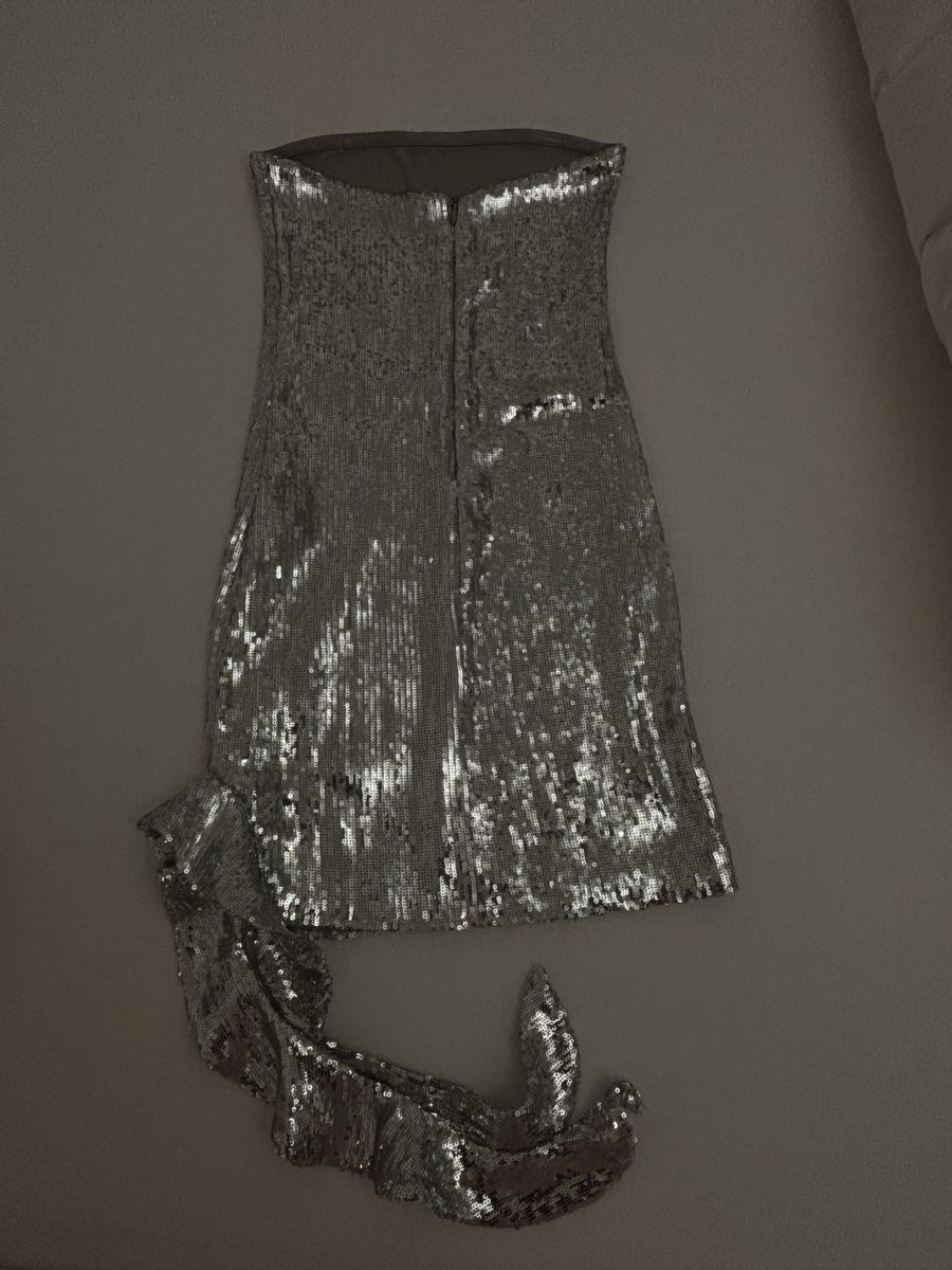 Bershka Vestiti: Silber Pailletten Kleid bershka – Usato da Winterthur venduto da beijaflor777 3
