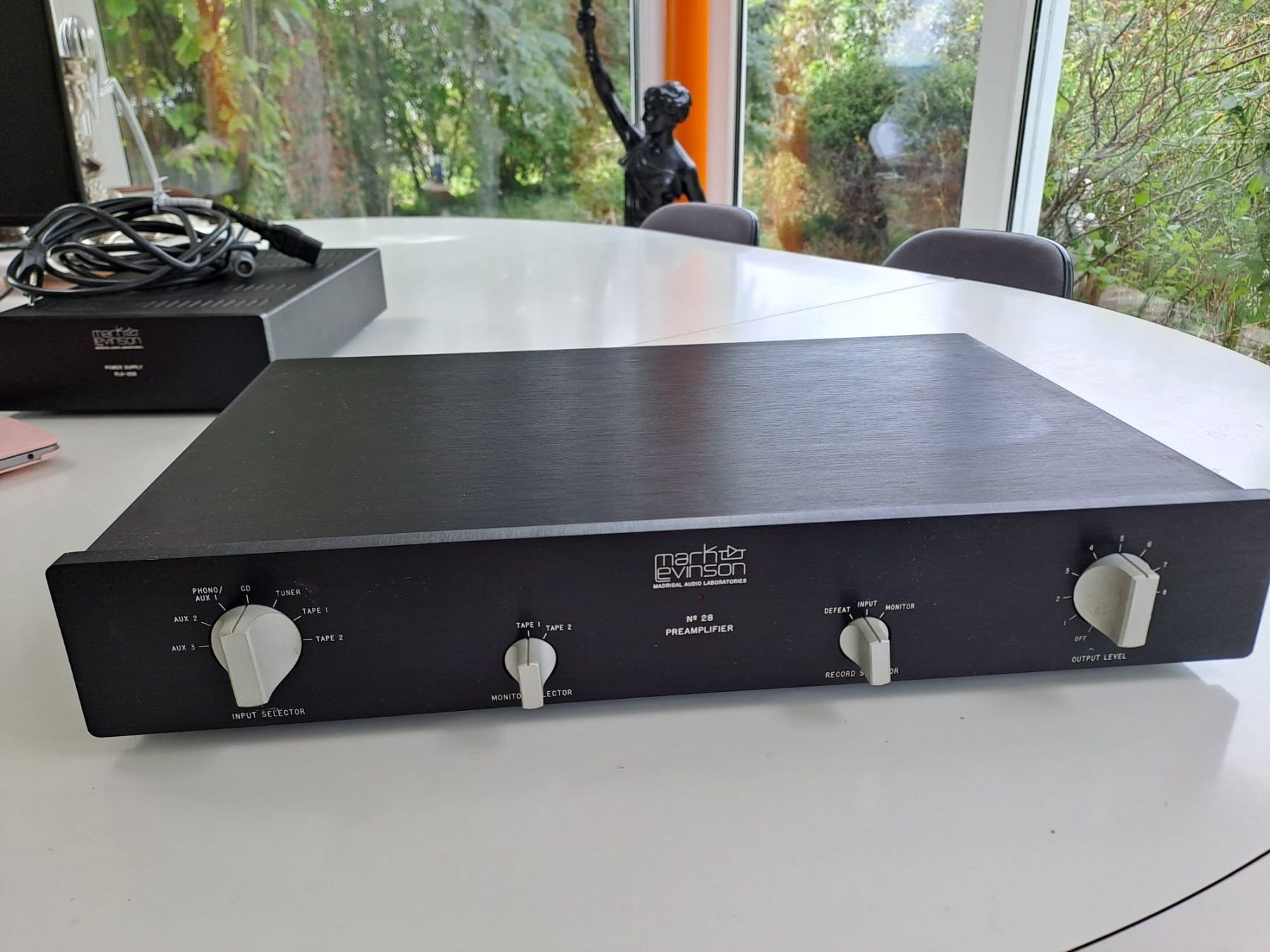 Mark Levinson Amplificatori: Mark Levinson N° 28 – Usato da La Neuveville venduto da austinpowers70 2