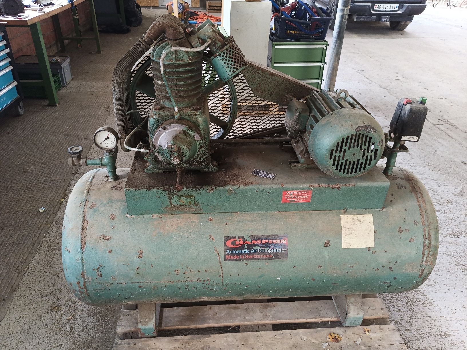 Compressori: Kompressor defekt – Difettoso da Bözen venduto da ylno