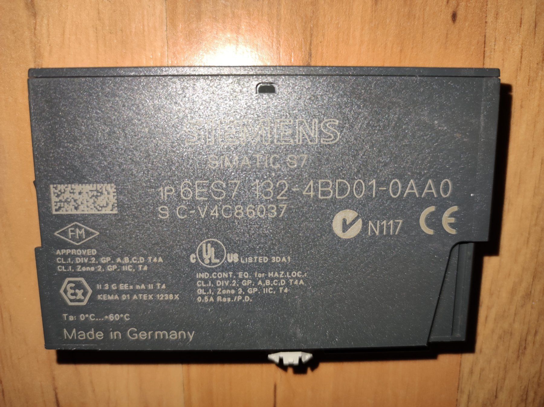 Siemens Elektronikbauteile: Siemens SIMATIC ET200S Modul 4DO DC24V /6ES7132-4BD01-0AA0 – Neu (gemäss Beschreibung) aus Ufhusen von HKSC 2