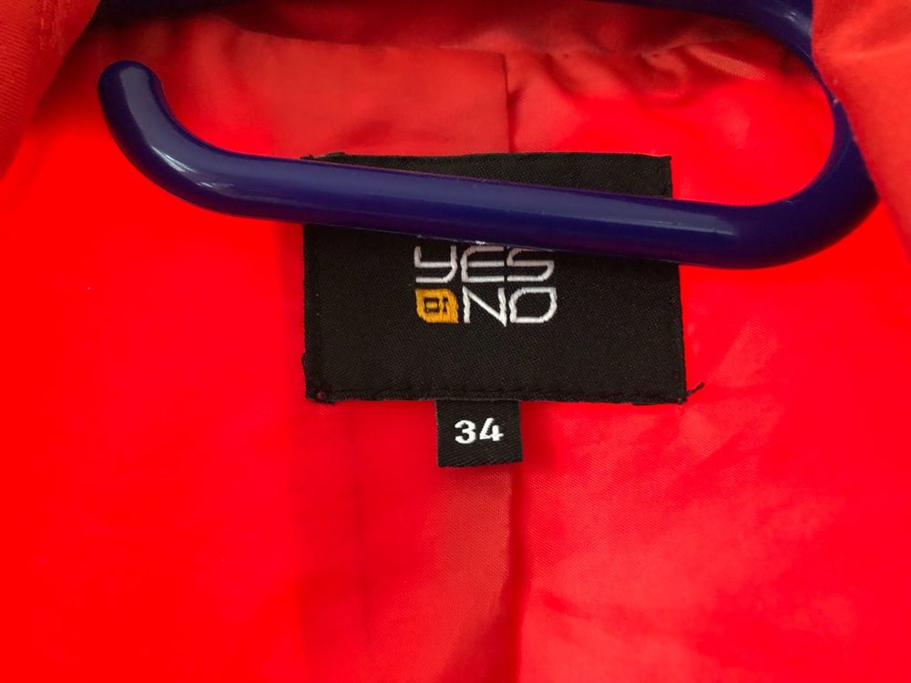 Yes Or No Giacche: Blazer Jacke rot von yes or no XS 34, guter Zustand – Usato da Weissbad venduto da FlickflauderY 2