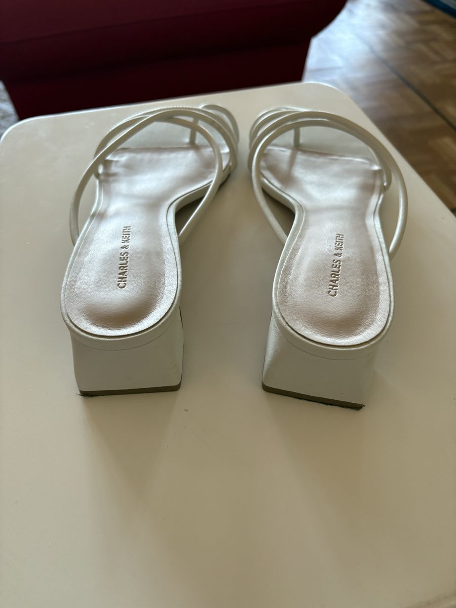 Damenschuhe: White leather sandals – Gebraucht aus Genève von mar_dt67 4