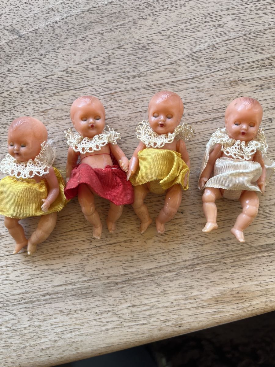 Puppen: Vier Antike Puppen Babys – Gebraucht aus St. Gallen von Enomis011 1