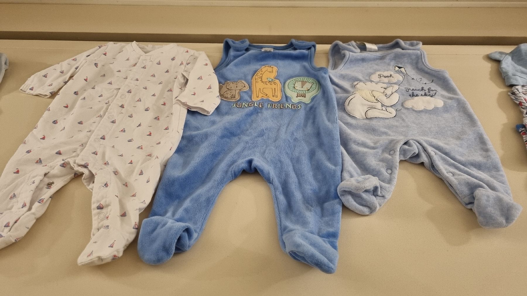 Lotti & Set di vestiti: Lot 15 habits bébé – Usato da Ferpicloz venduto da Clicli014 1