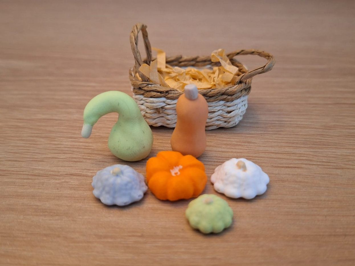 Puppenhäuser & -möbel: Handmade Kürbisse im Korb – Neu (gemäss Beschreibung) aus Zürich von HandmadeTinyFood 3