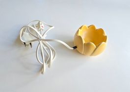 Sehr schöner Thermoduftstein Lotus pastellgelb