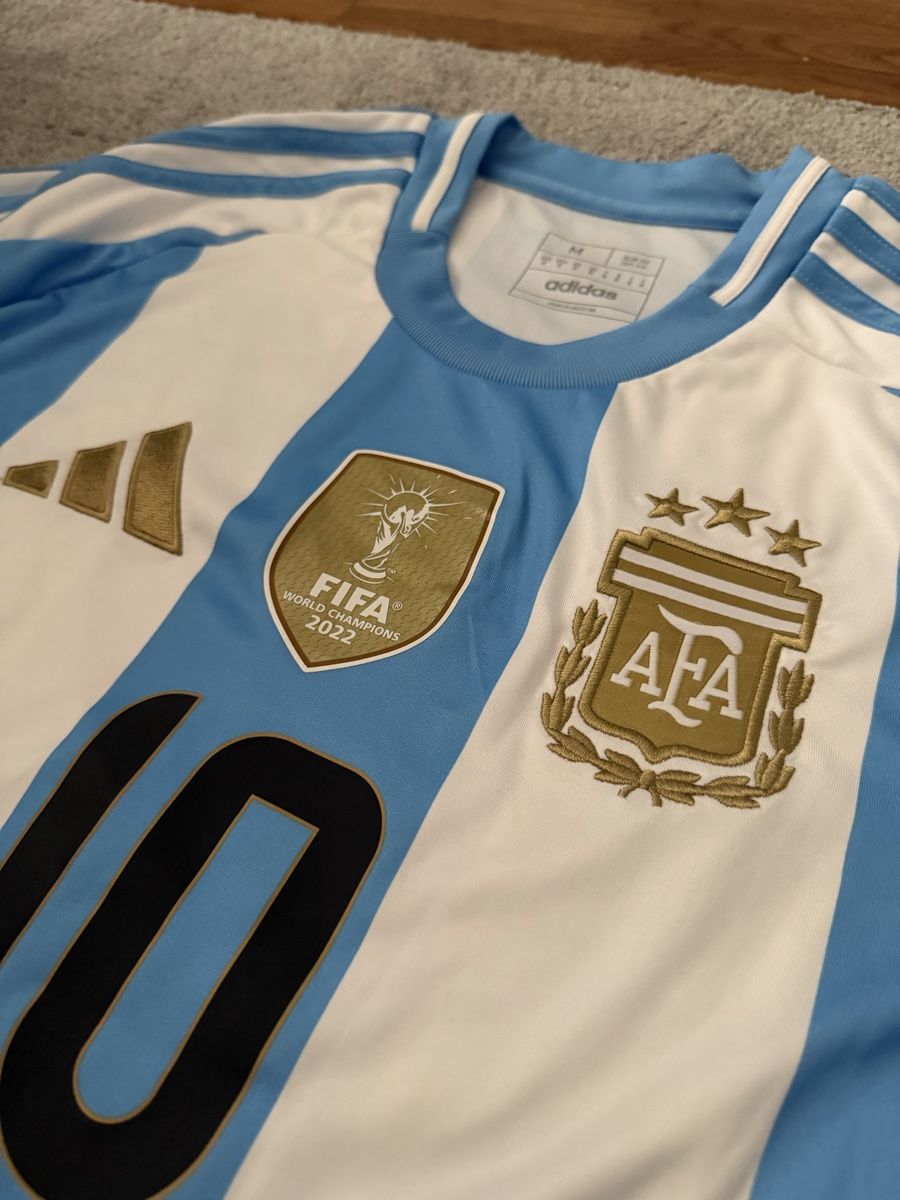 Adidas Canottiere & Pantaloni: Original Argentinien Messi Heimtrikot – Nuovo (secondo la descrizione) da Zürich venduto da pab_7gfs 1