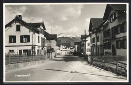 Gommiswald, Strassenpartie mit Wohnhäus