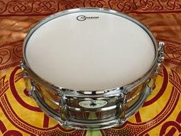 Pearl Snare Drum ⌀ 14“ SensiTone Stell, gebraucht