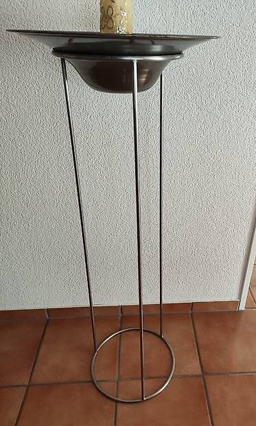 Altro in Decorazioni & Accessori: Deko Ständer Metall Gestell mit Schale – Usato da Hunzenschwil venduto da MuellerAarau