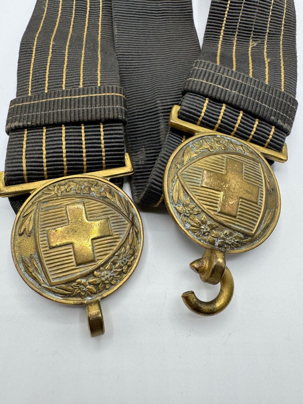 Armée suisse Ceintures: Gürtel CH - Offizier – D'occasion à Sachseln par BONATI01 1