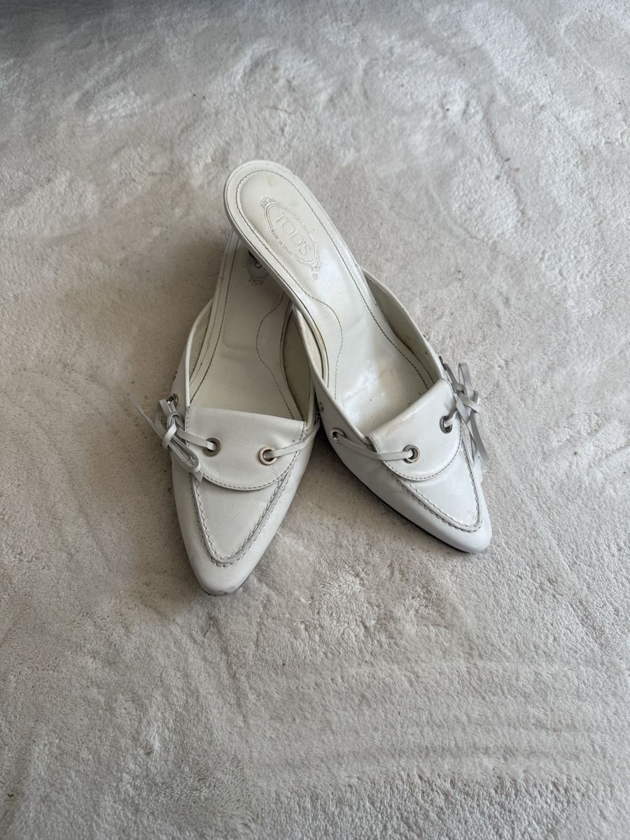 Tod'S Scarpe da donna: TOD’S White Leather Mules – Usato da Wabern venduto da lenaakunz