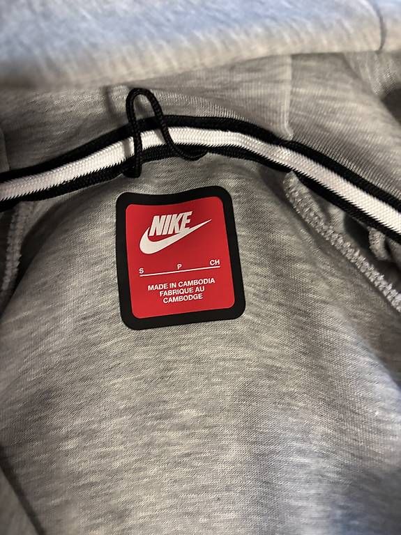 Jacken: Nike Tech Jacke Grösse S – Gebraucht aus Bern von Lunite71 1
