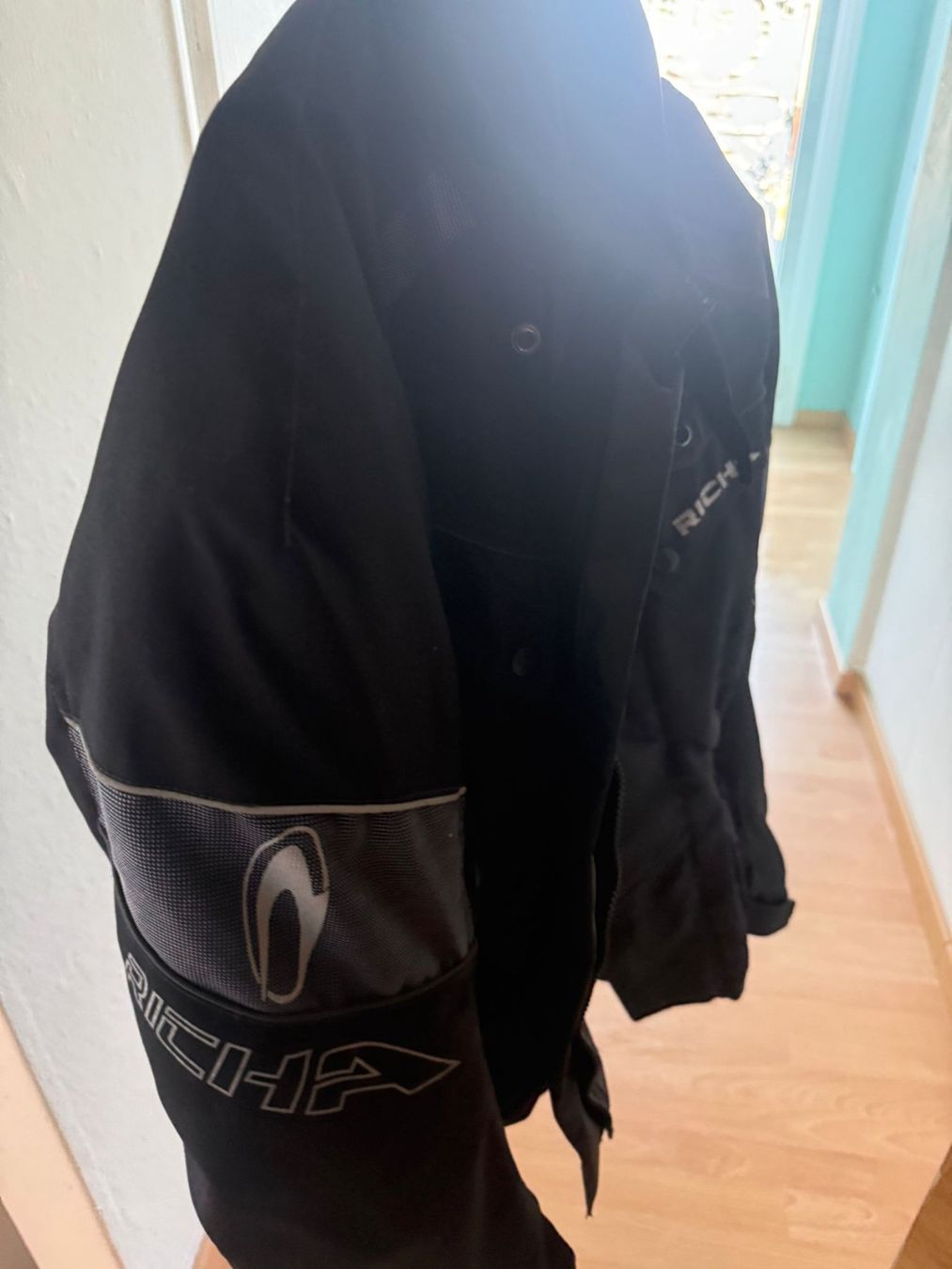 Jacken: Richa Motorradjacke, Grösse L, Schwarz – Gebraucht aus Nidau von Mattia_Cordella 3