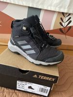 Wanderschuhe Adidas Terrex, Gr. 29