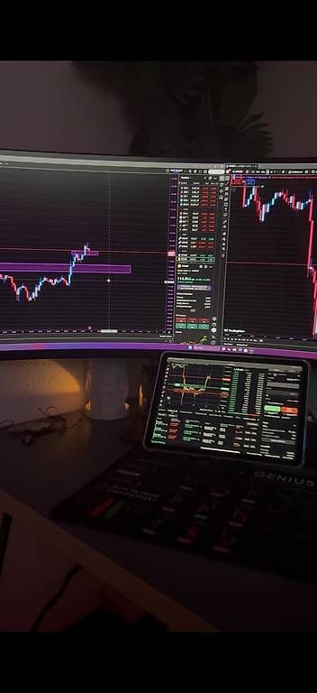 PCs: Gamer Computer mit Bildschirm  – D'occasion à Wald ZH par dan_v62y 1