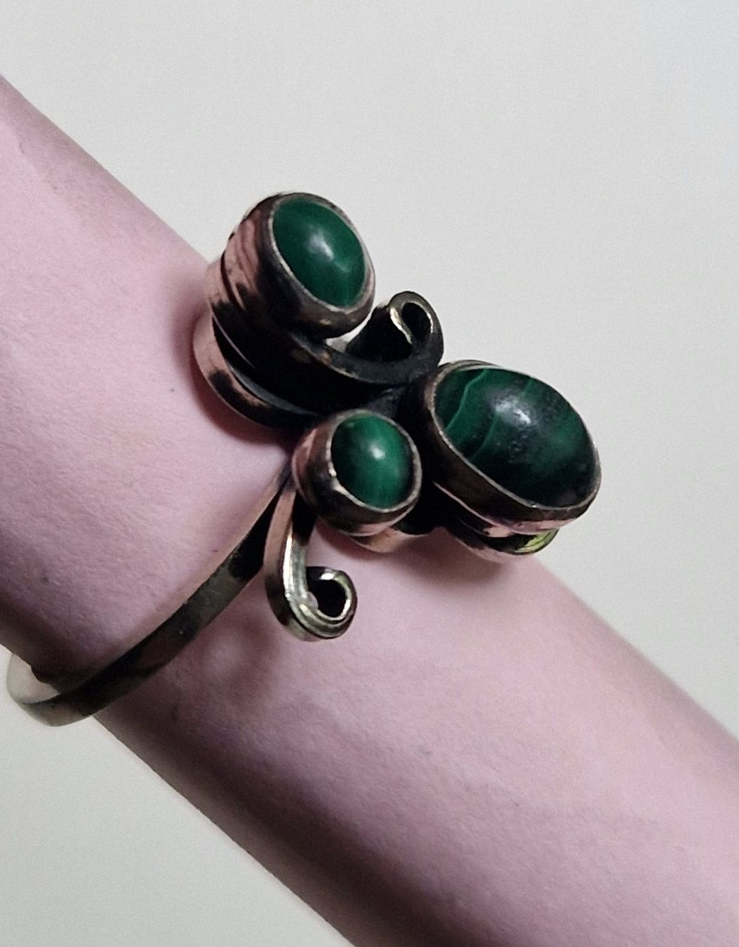 Ringe: Ring Silber mit Malachit Steinen Durchmesser 1,5cm – Gebraucht aus Seengen von see_b7wj 6