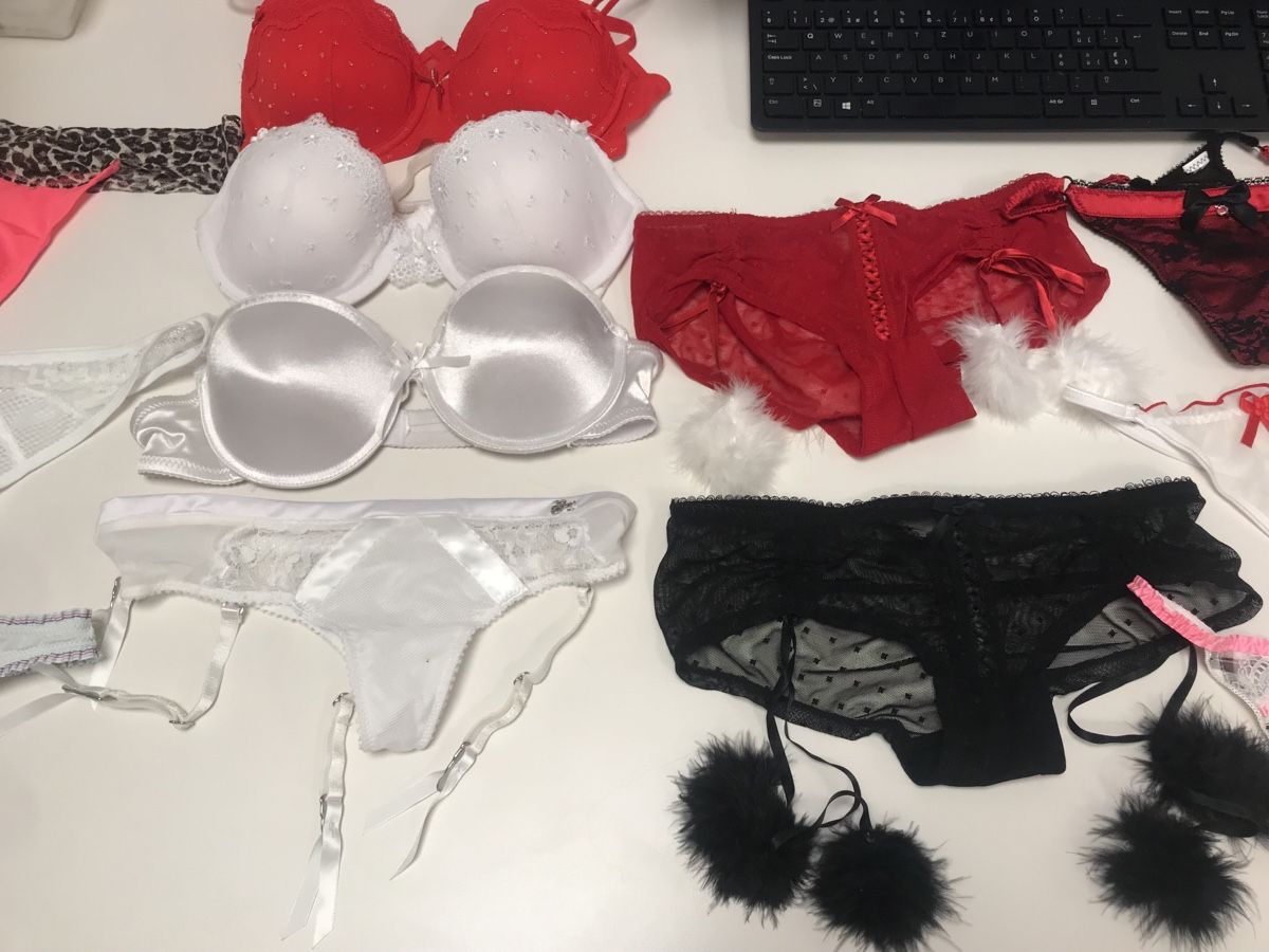 Sonstige Unterwäsche: Sunnliche Unterwäsche, neu: 4BHs, 9Slips – Neu und originalverpackt aus Rothrist von ilodj 1