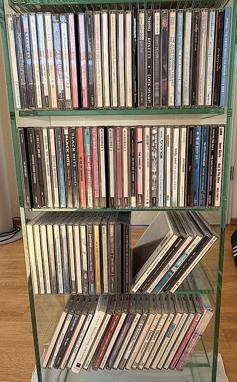 Racks & Cavalletti: CD-Ständer aus Glas ist gratis – Usato da Seengen venduto da broadway17 2