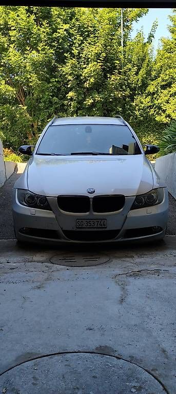 Automobili: Bmw 330xd e91  – Usato da Heerbrugg venduto da her_j2r9