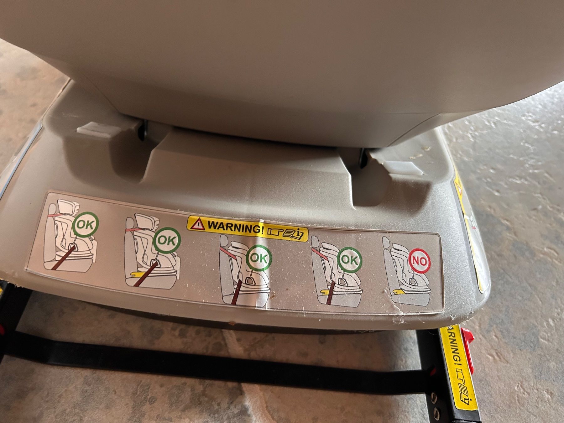Kiwy Seggiolini per auto: Kiwy Kindersitz - Rotating ISOFIX Base - 0-18kg – Usato da Zürich venduto da ben_lig 6