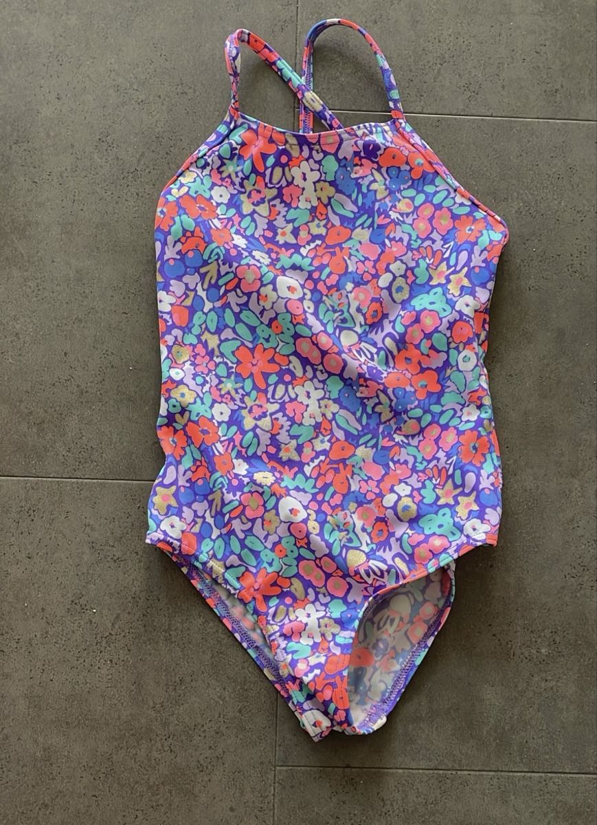 Decathlon Badekleider & Bikinis: Badehose, 116 – Gebraucht aus Gossau von buendnerin21
