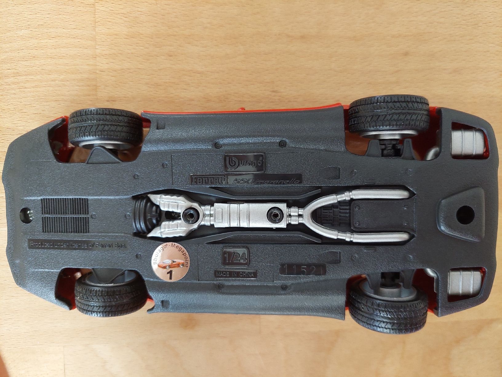 Bburago Modellini d'auto: Ferrari 550 Maranello 1/24 – Nuovo (secondo la descrizione) da Yverdon-les-Bains venduto da pri_x6j6 4