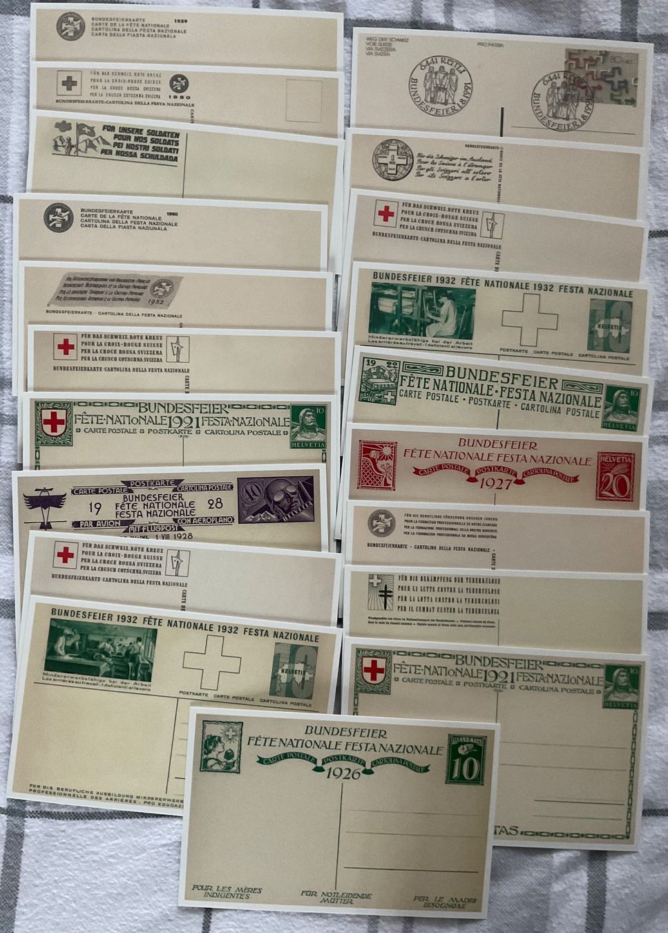 Cartoline postali: 20 AK Bundesfeier Postkarten, Reprints – Usato da Zürich venduto da tol_b7c7 8
