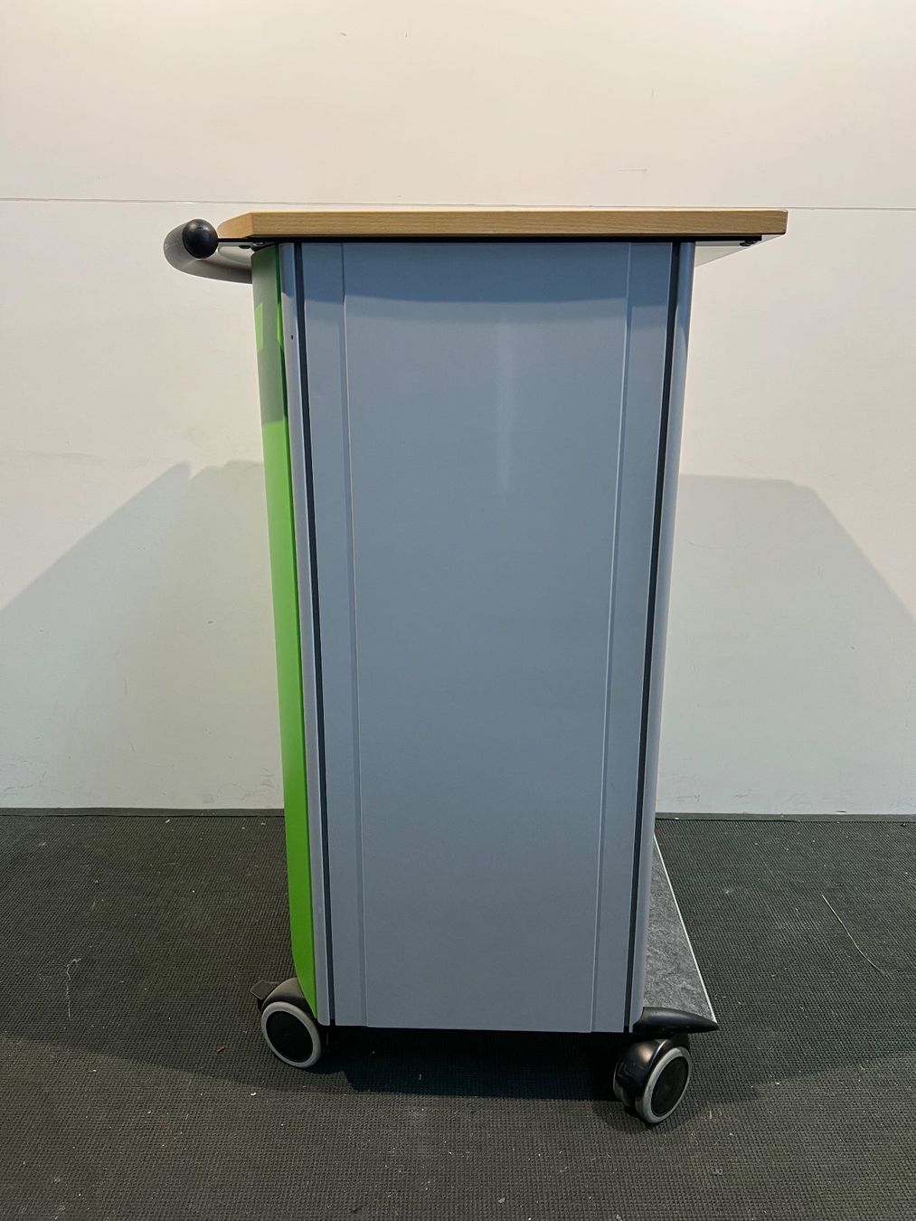 Lista Eléments de bureau: 034 LISTA LO Rollcaddy / Rollcontainer – D'occasion à Wangen an der Aare par TBYN 2