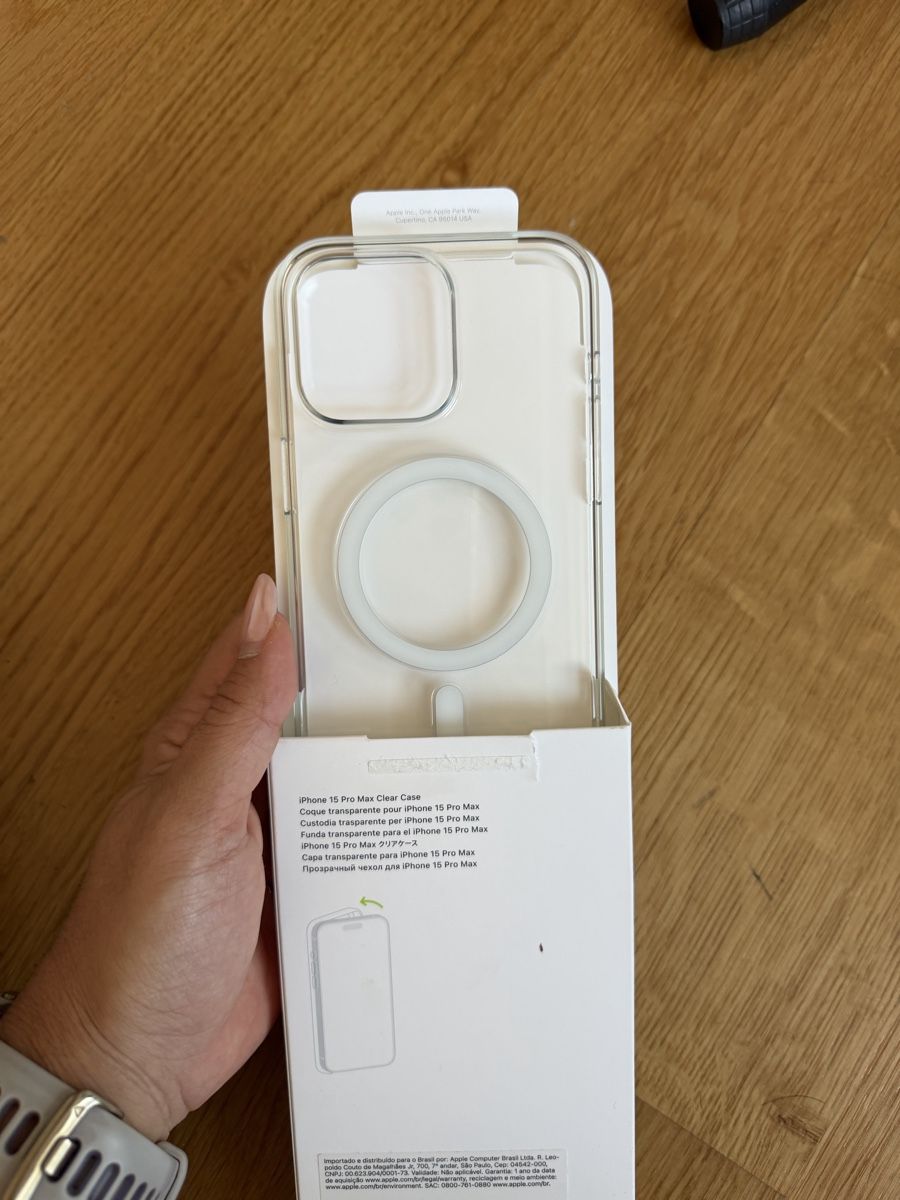 Apple Cover & Protezioni schermo: Brand new case iPhone 15 pro max – Nuovo e nell'imballaggio originale da Zürich venduto da zei_59s8 1