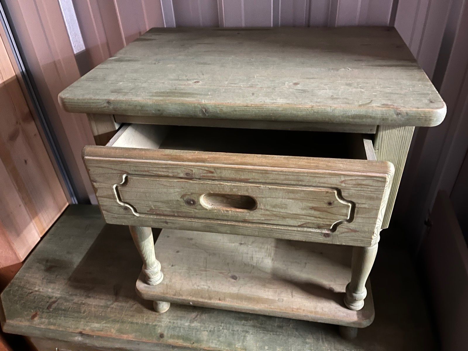 Comodini: Table fe chevet (54x59x40) – Usato da St Martin venduto da andrevon
