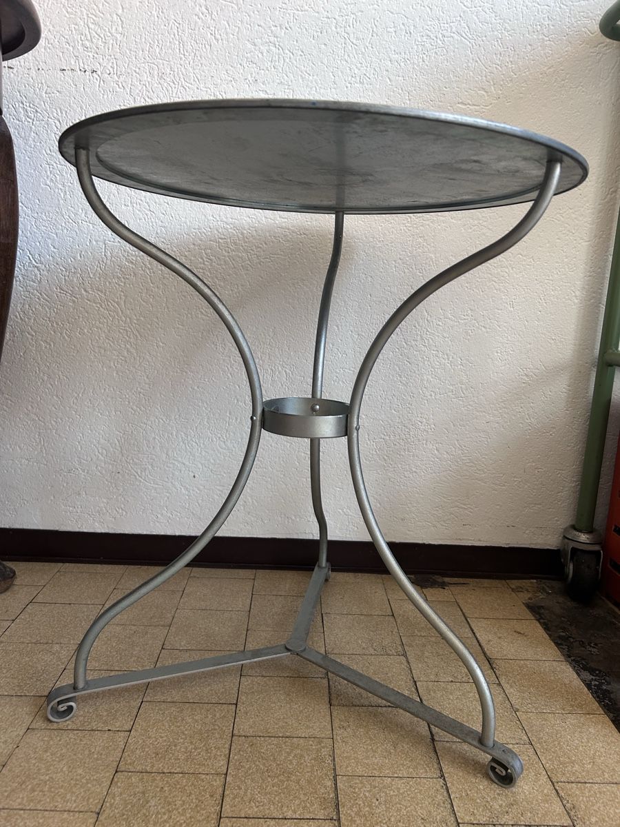 Tische: Jugendstil Gartentisch Metall  – Gebraucht aus Zürich von ann_9fv5 1