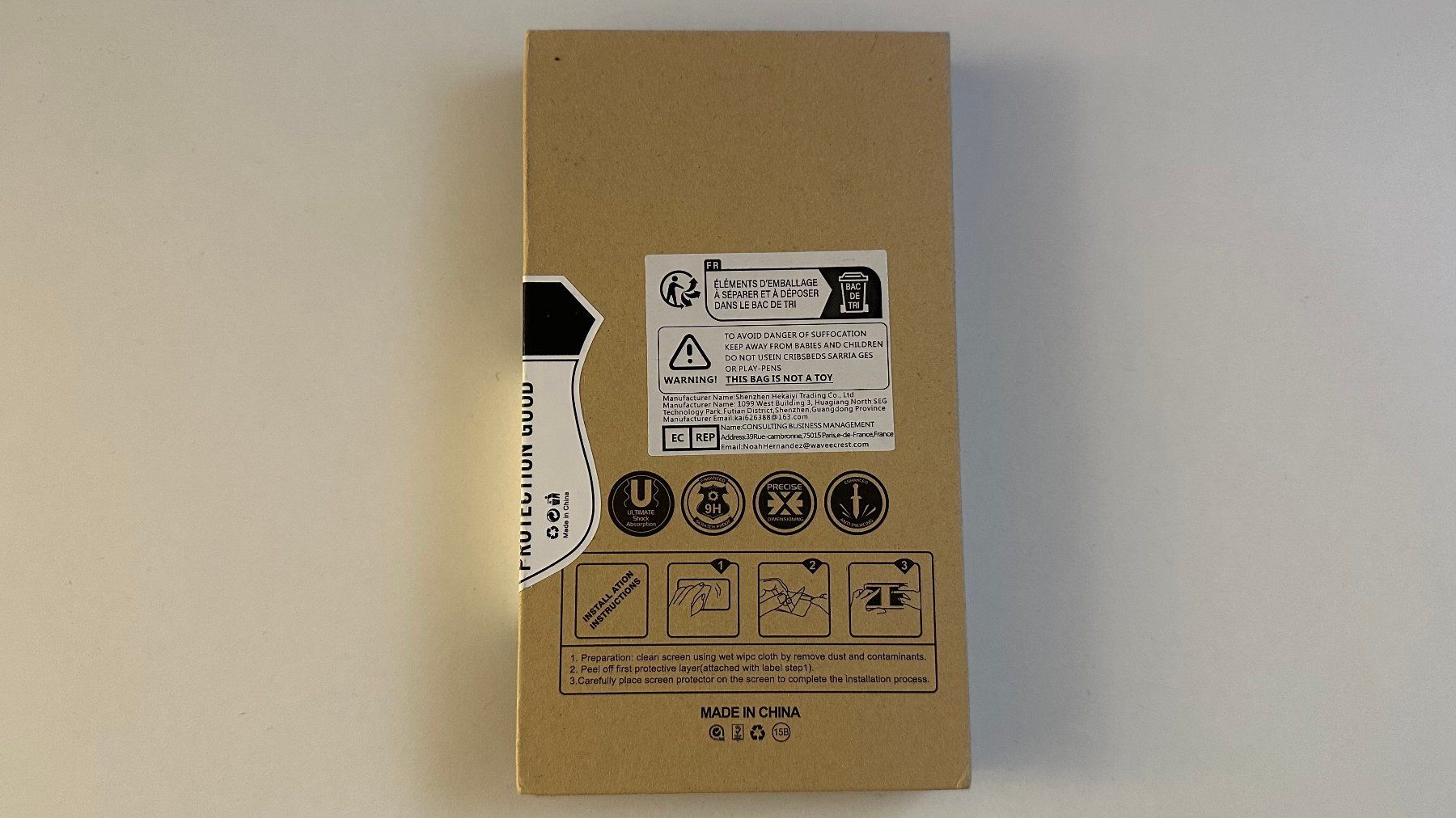 Ritocchi & pellicole di protezione: iPhone 15 Pro Displayschutzfolie "Glass Screen Pro+" – Nuovo e nell'imballaggio originale da Metzerlen venduto da Delmatto 1