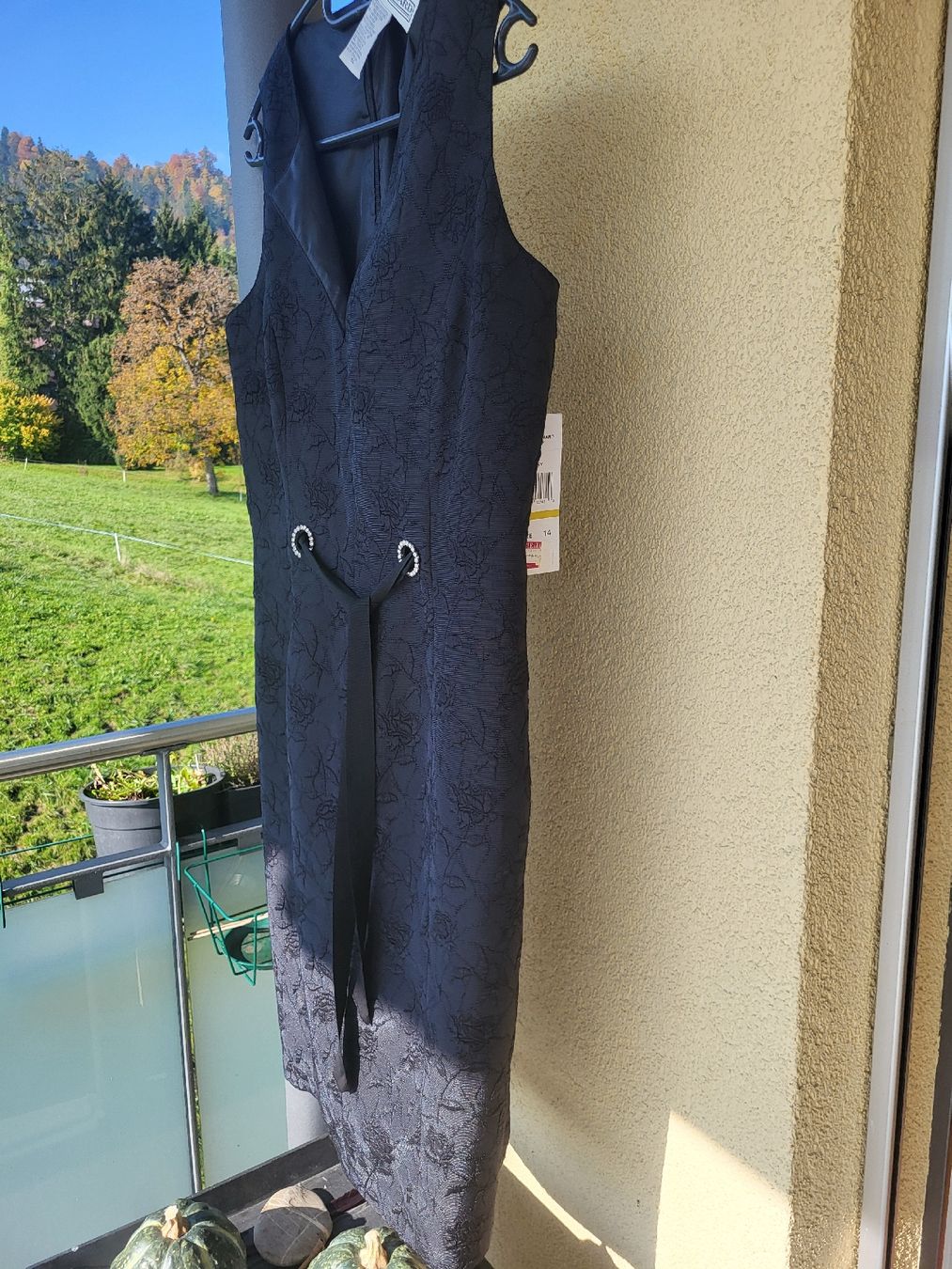 Vestiti: Schickes, elegantes, schwarzes Kleid, Grösse 40 Neu – Nuovo (secondo la descrizione) da Zürich venduto da Lizi7 8