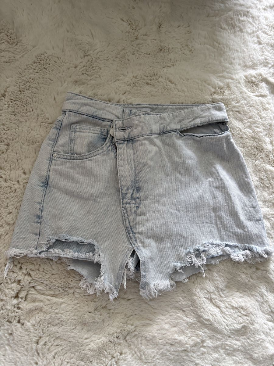 Bershka Jeans: Bershka shorts – Neuf (Voir description) à Rupperswil par Marscu