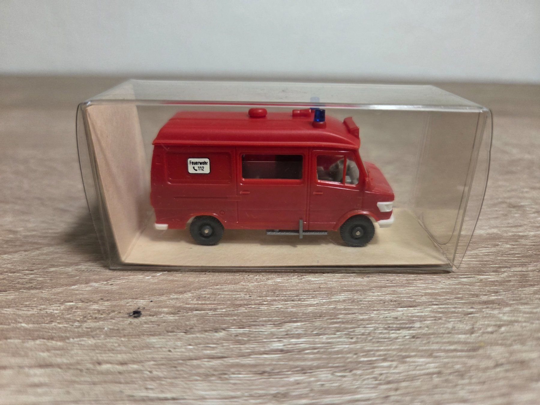 Wiking Modellini d'auto: Wiking 20605 Feuerwehr H0 – Nuovo e nell'imballaggio originale da St-Aubin-Sauges venduto da Lo_Go
