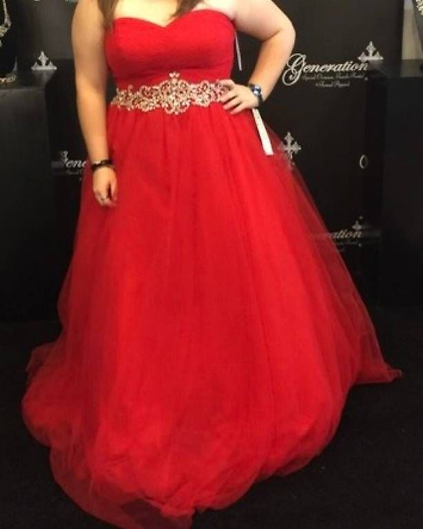 Vestiti: Trägerloses rotes Abendkleid – Usato da Zürich venduto da ali_8zbg 4