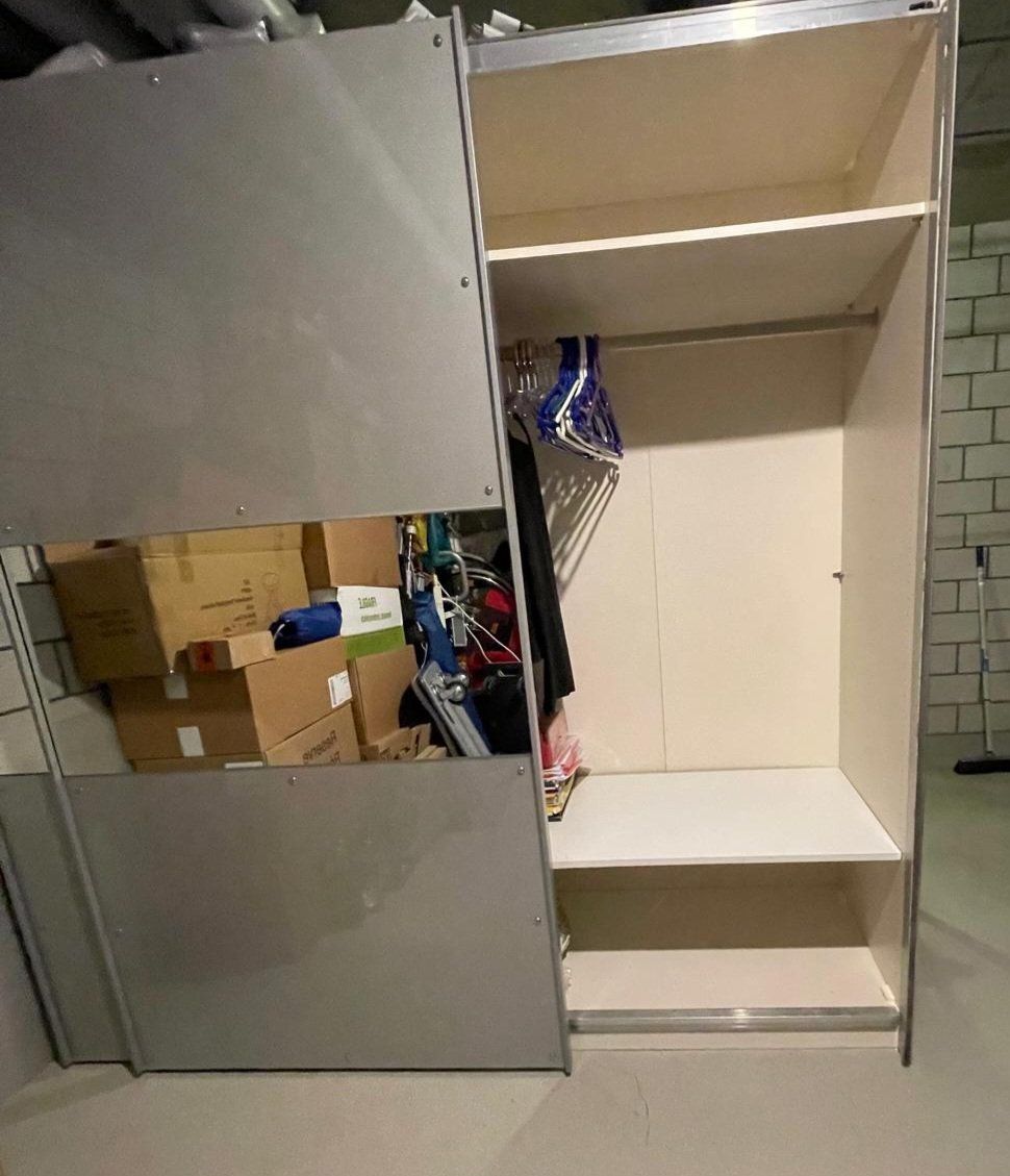 Armadi: Schiebetürenschrank front silberfarbe – Usato da Kreuzlingen venduto da UAE 3