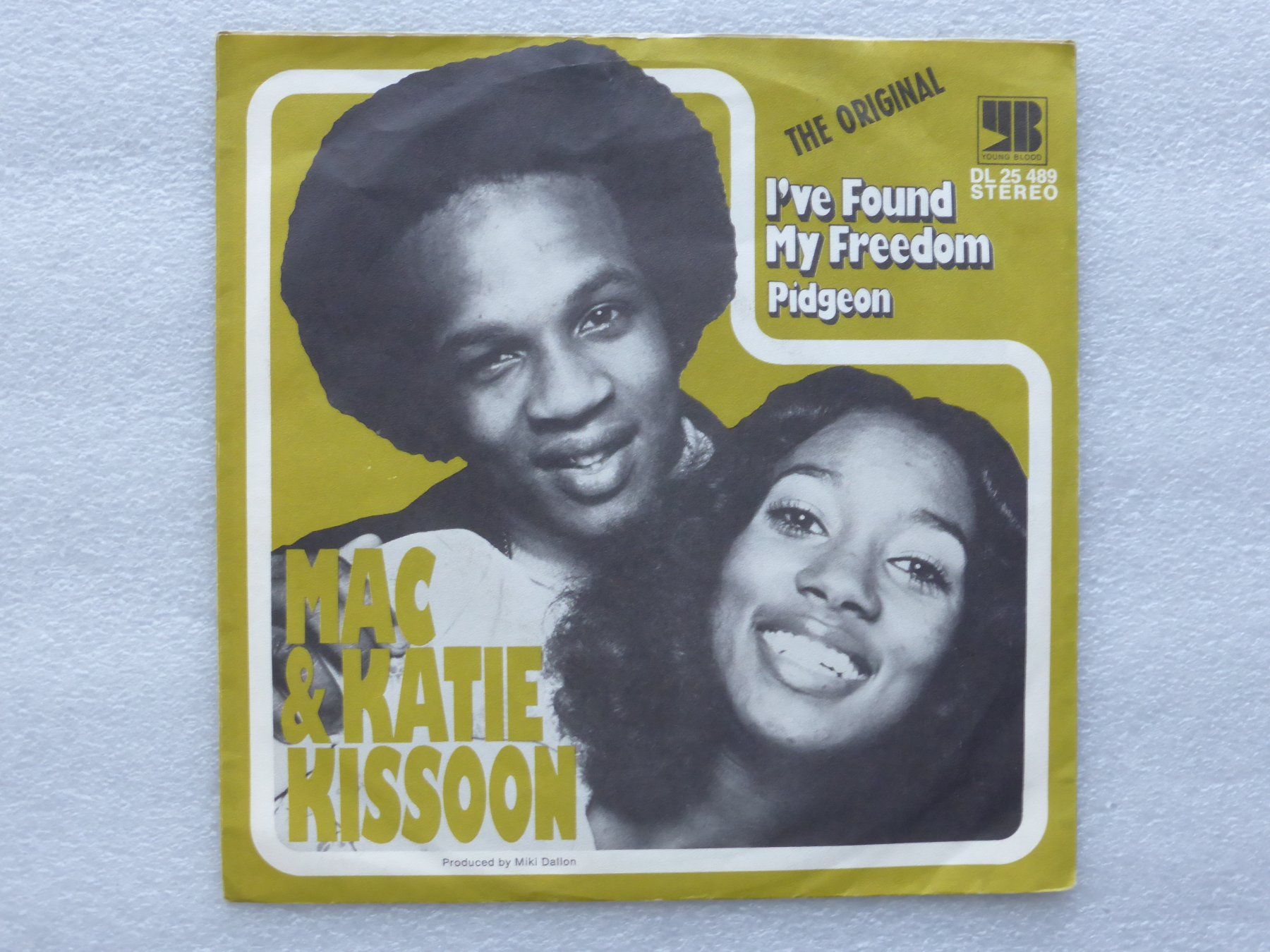 Vinyles: Vinyl Single  MAC & KATIE KISSOON – D'occasion à Küssnacht am Rigi par Mondkinder