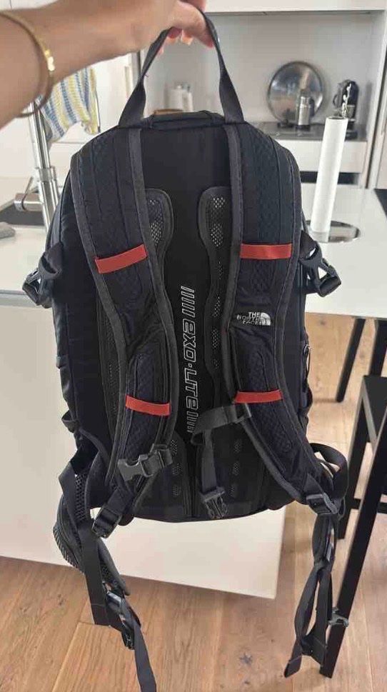 North Face Rucksäcke: The North Face backpack black used – Gebraucht aus Herrliberg von ellabellaaa 1