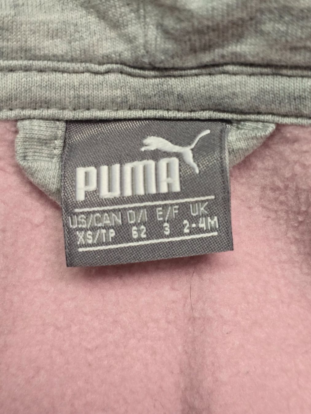 Puma Lotti & Set di vestiti: Puma trainer Grösse 62 – Usato da Schönenwerd venduto da Chez_Mimi 3