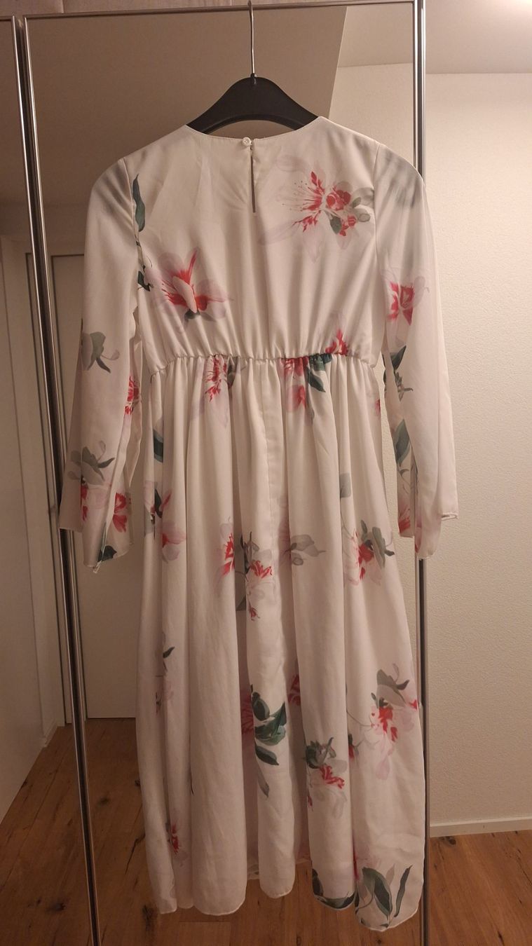 Vestiti & Gonne: 2 lang kleid  11 jahre mädchen – Usato da Schötz venduto da mar_dri 6
