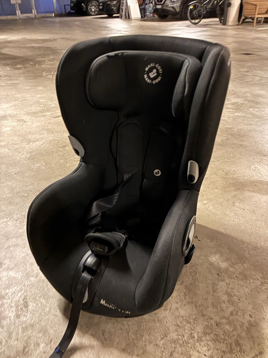 Maxi-Cosi Seggiolini per auto: Maxi Cosi Axxis – Usato da Carouge GE venduto da Proedras