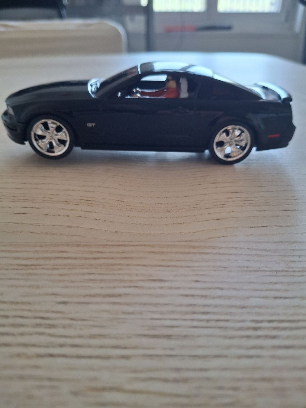 Carrera Modellini d'auto: Carrera Ford Mustang GT 2005 – Usato da Dietikon venduto da mbell24