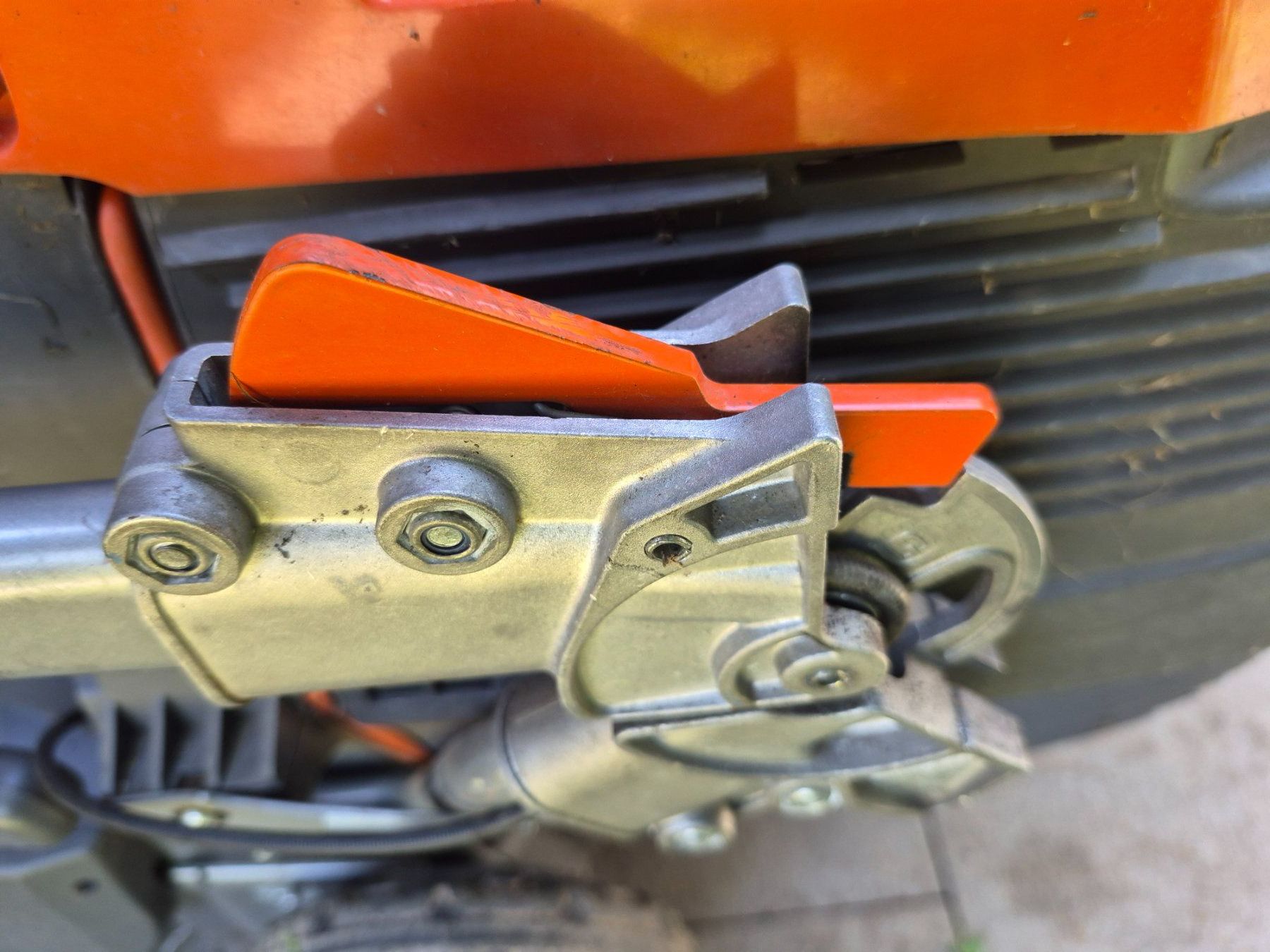 Husqvarna Tagliaerba: Husqvarna Benzinrasenmäher LC53B e – Usato da Kreuzlingen venduto da Mp10 2