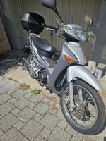 Honda Innova 125 Roller Silber