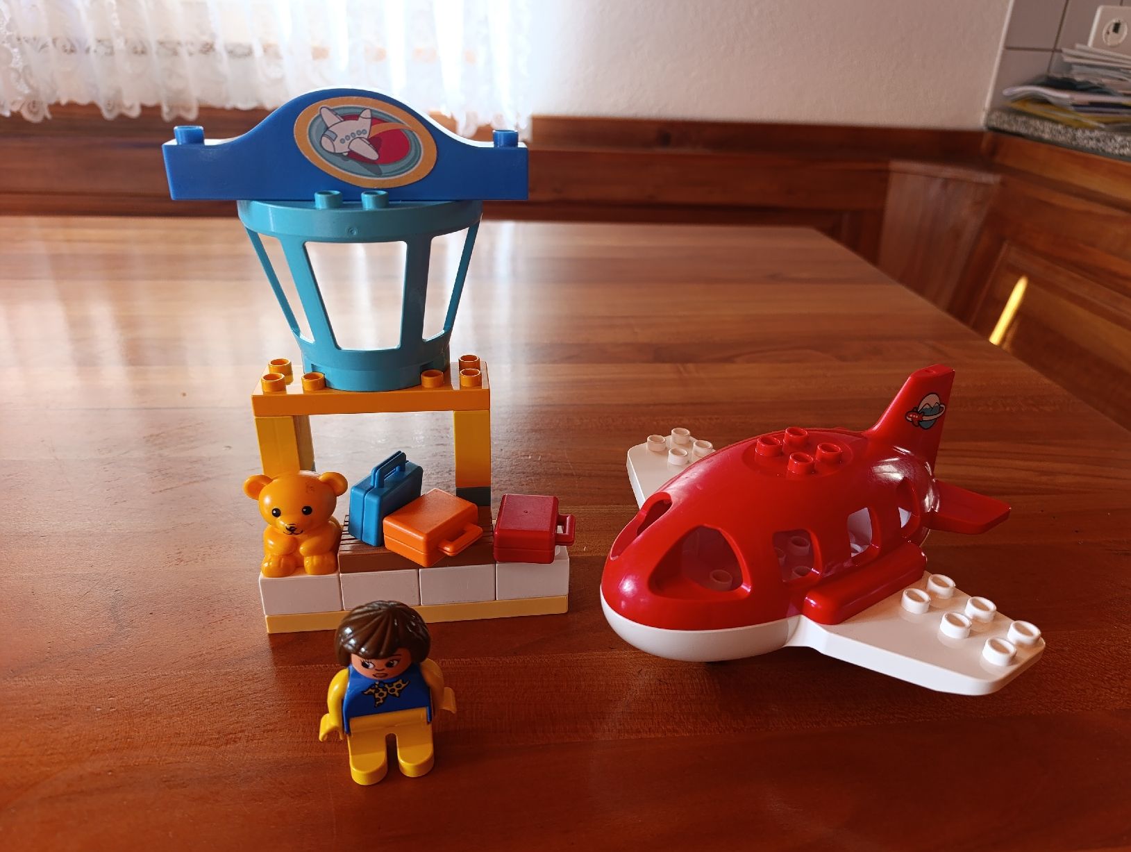 Lego Jouets: Lego Duplo Flughafen mit Flugzeug  – D'occasion à Oberarth par sil_9dfs 3