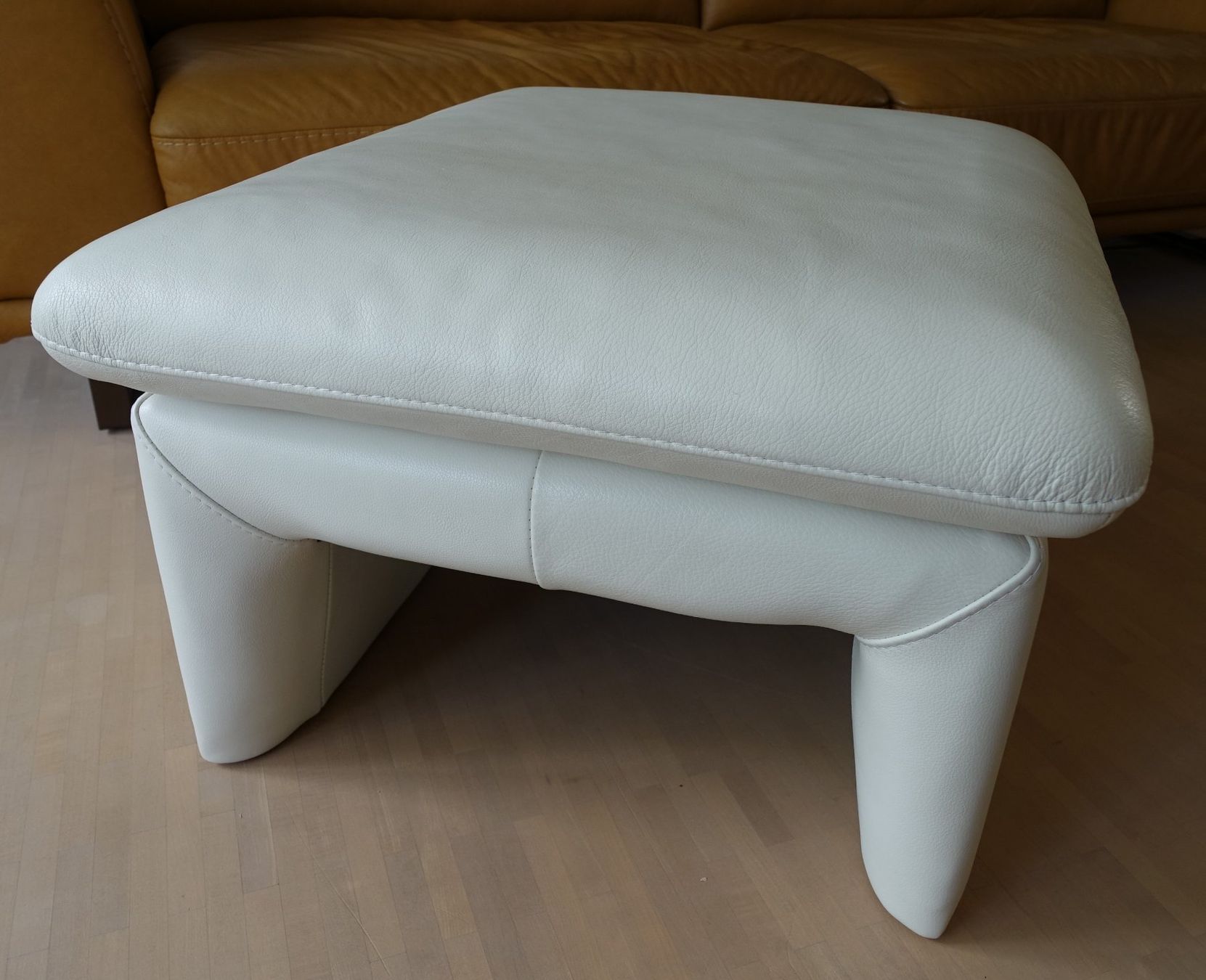 Pfister Sgabelli: Sitzhocker Ottoman – Nuovo (secondo la descrizione) da Zürich venduto da Makemake 2